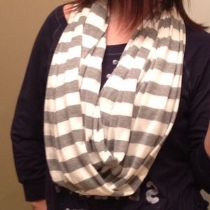 Infinity scarf and cardigan bundle