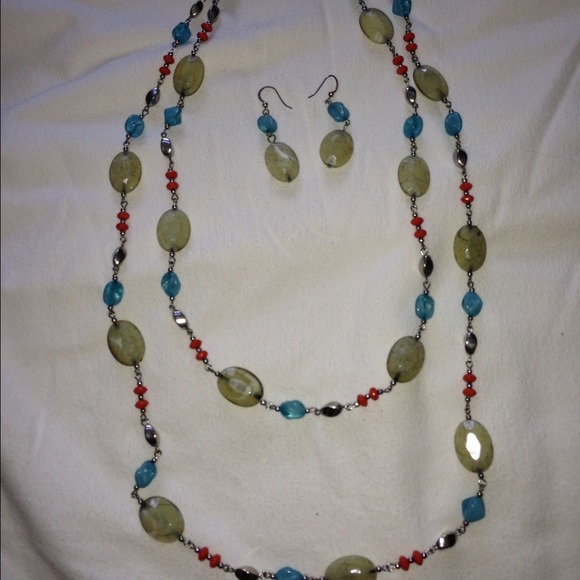 Extra long beaded necklace and earring set