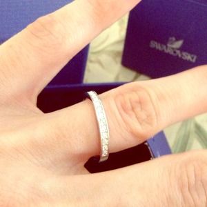 SWAROVZKI STACKING BAND