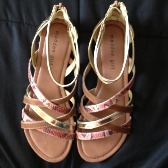 SOLD & BUNDLED!🎀 - Picture 4 of 4