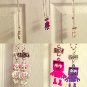 Best friend necklaces