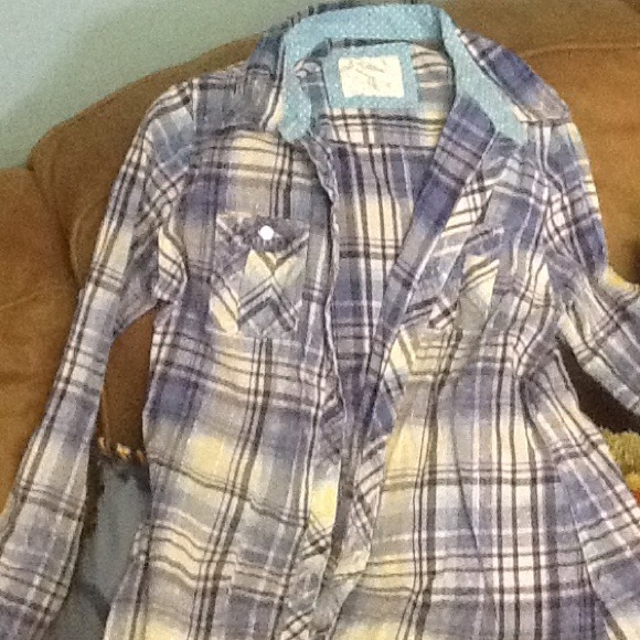 ***Bundle****Justice shirts - Picture 2 of 4