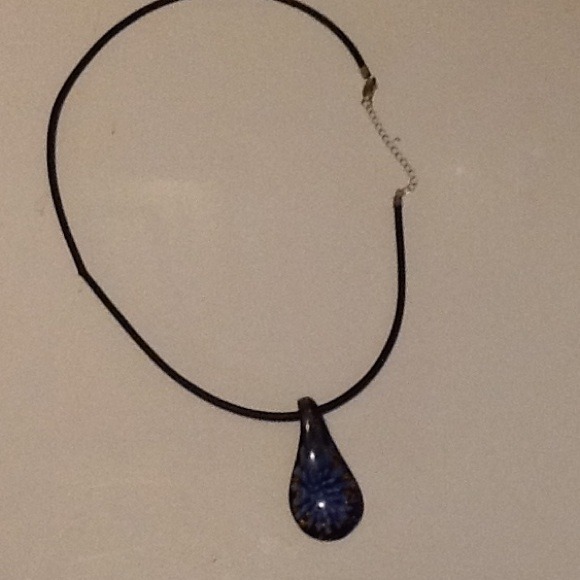 Necklace - Picture 3 of 3