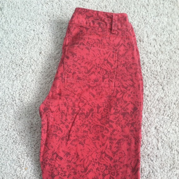 Light red patterned pants - Picture 2 of 4