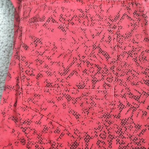 Light red patterned pants - Picture 3 of 4