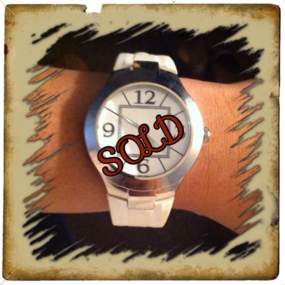 Beautiful casual white watch