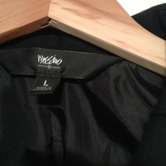 *****SOLD*****Mossimo fully lined crop jacket - Picture 3 of 4