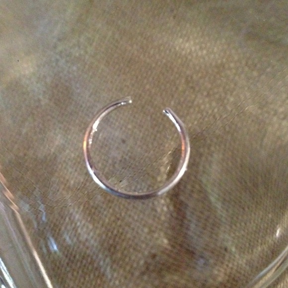 ❌SOLD OUT❌Sterling Toe Ring - Plain Silver - NWOT - Picture 2 of 2