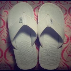 🌟Flip flops🌟👀😱