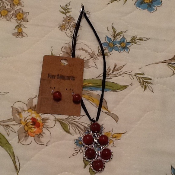 Bundle Necklace and Earring - Picture 1 of 1