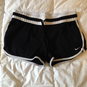M Nike workout shorts
