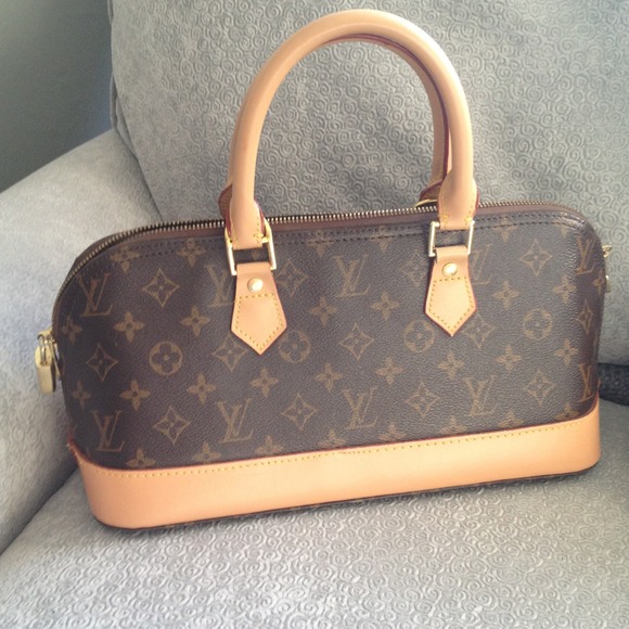 Faux Louis Vuitton