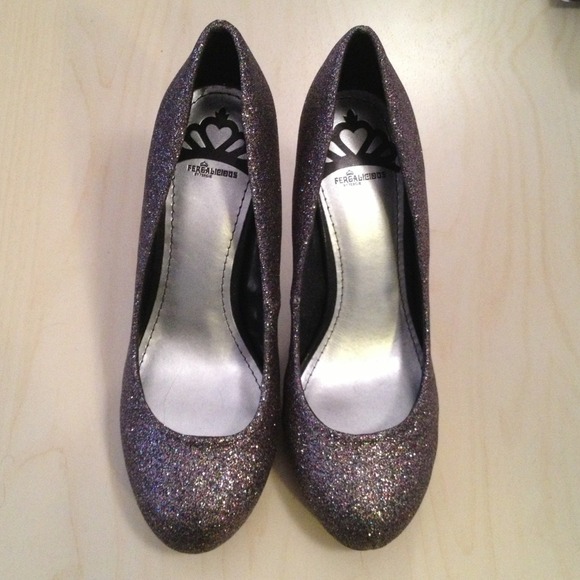 Multicolored pumps - Picture 2 of 4