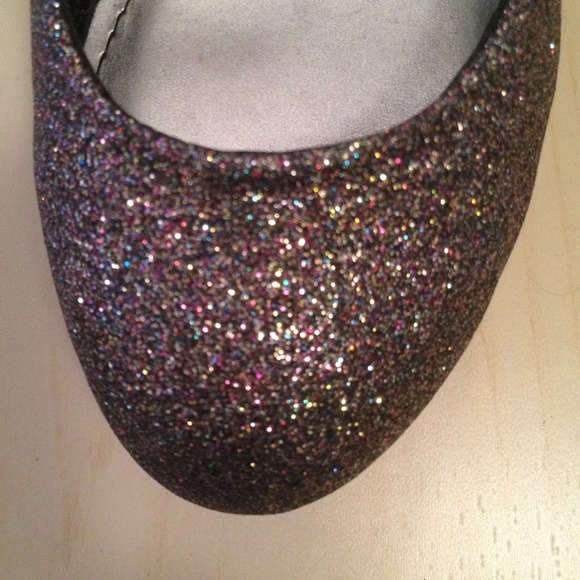 Multicolored pumps - Picture 4 of 4