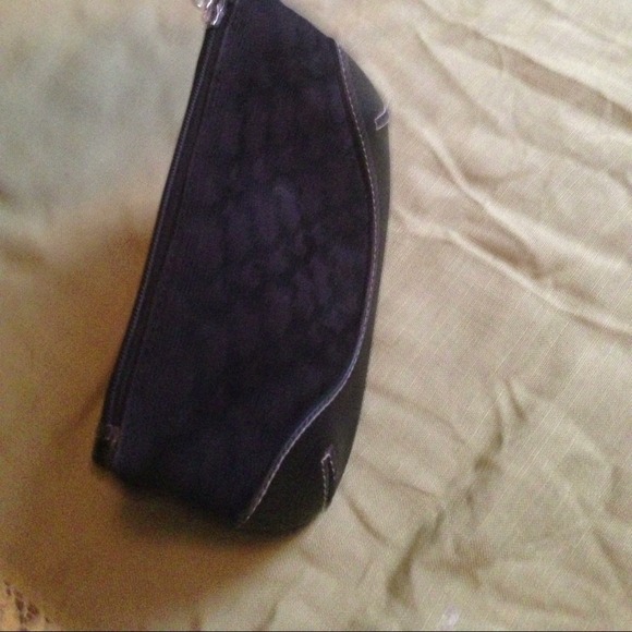 🌹HOLD🌹 TRADE NewYork & Company Wristlet NWOT - Picture 3 of 4