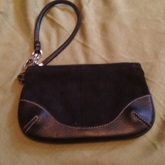 🌹HOLD🌹 TRADE NewYork & Company Wristlet NWOT - Picture 4 of 4