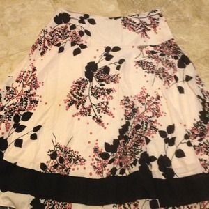 Cute a lined skirt black ivory and pink