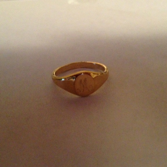 M initial signet ring gold tone size 7