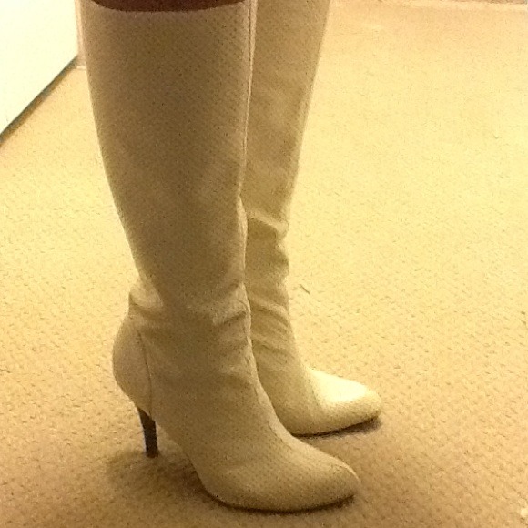 Off White mesh leather boots