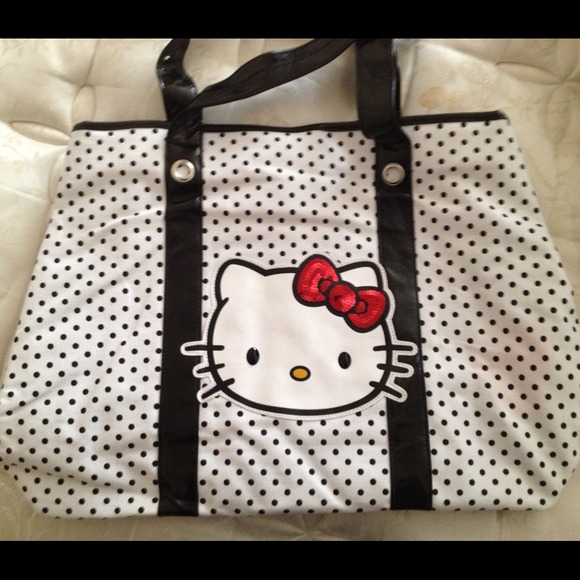 (TRADED to nycretro99) New Hello kitty tote💋 - Picture 1 of 4