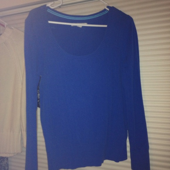 Blue Old navy sweater!