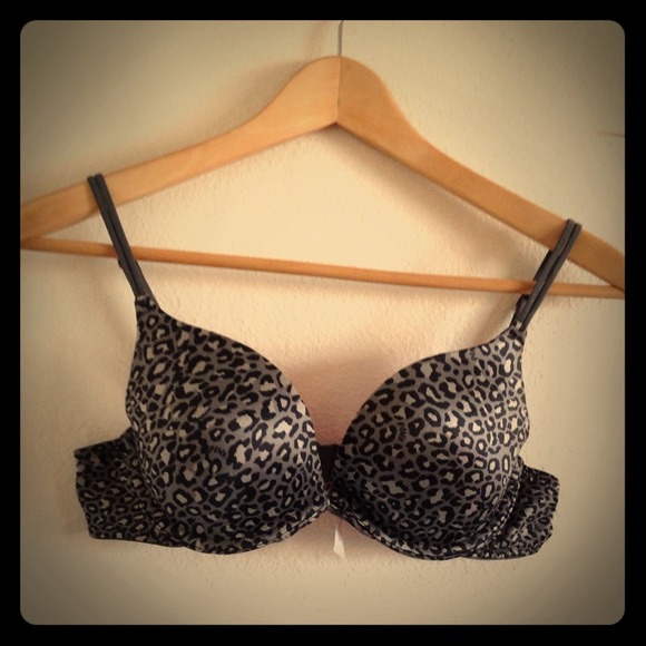 3 Victoria's Secret PINK Push-up Bras!