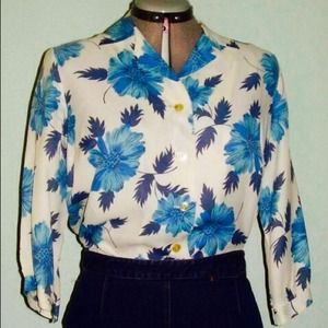 Vintage 1950s floral blouse
