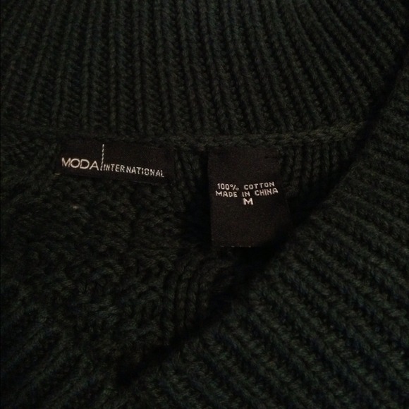 🙋🏻Green sweater💚 - Picture 3 of 5