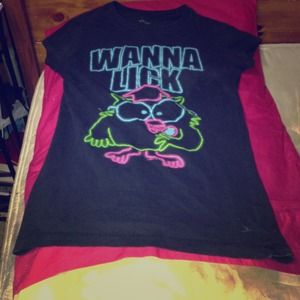 Wanna lick (; Tshirt