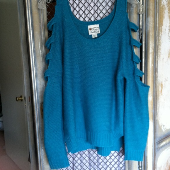 Green Maxi sweater!