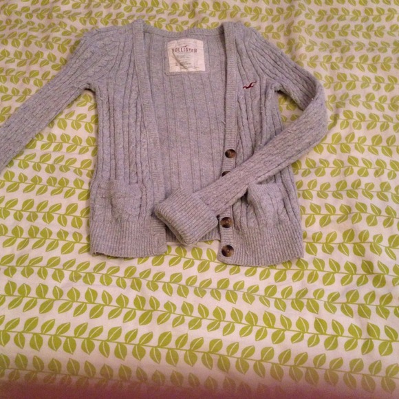 Hollister sweater S