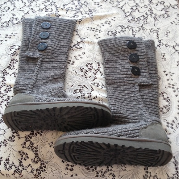 UGG Shoes - 🎀Reserved🎀UGG boots!!