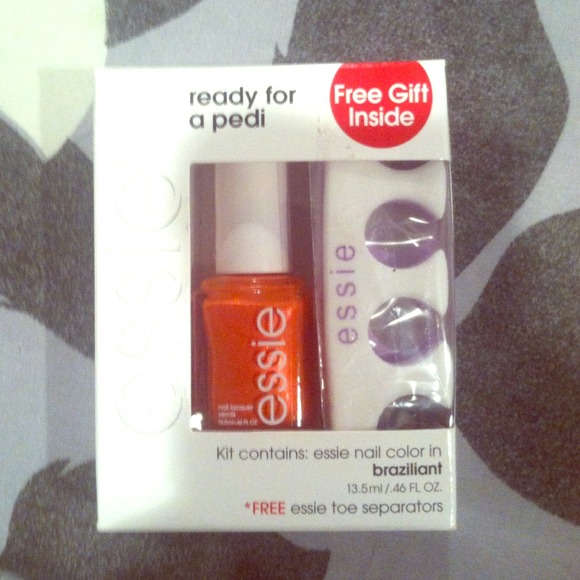 ❌Traded❌Essie ( Braziliant ) nail polish!!!!!! ☀