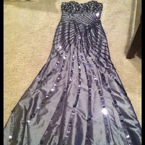 Prom dress