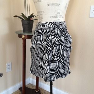 🚫Sold in a bundle🚫Banana Republic Skirt!!