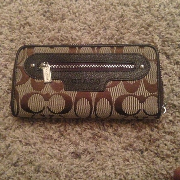 Coach wallet