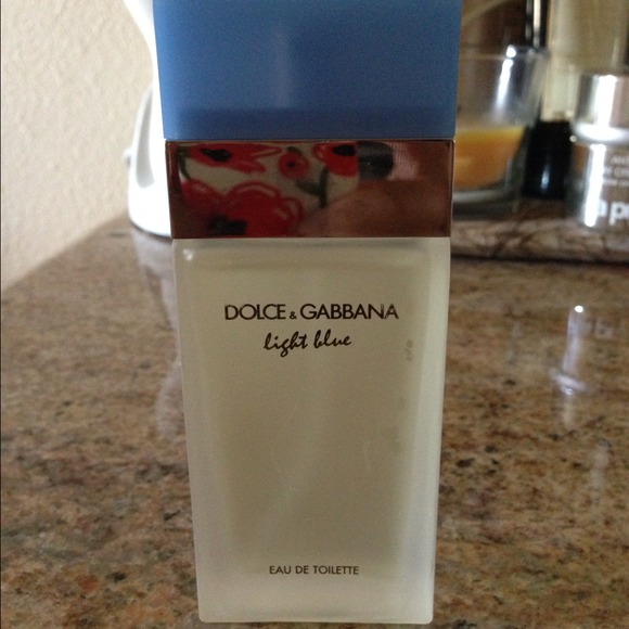 **RESERVED FOR SASSYSHAUNA84** D&G Light Blue