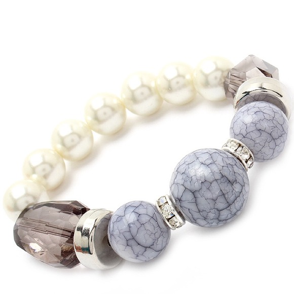 Stretch bracelet. - Picture 1 of 1