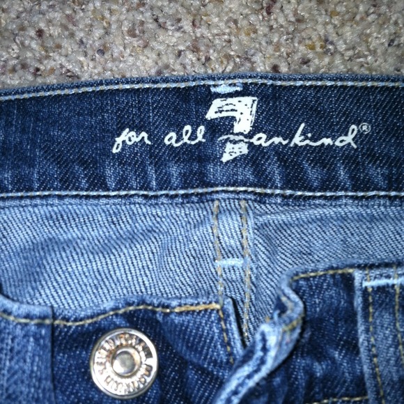 7 for all mankind jean Capris - Picture 3 of 4