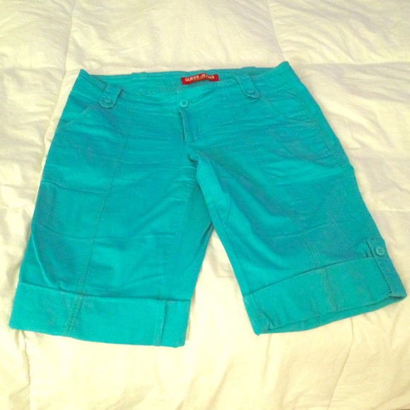 ⚠Sold⚠to-pink_coconut Guess bottoms