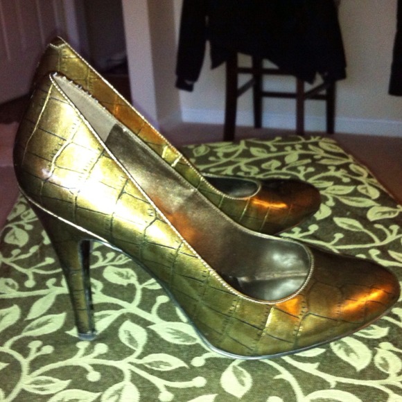 Sexy brown Jessica Simpson heels - Picture 1 of 4
