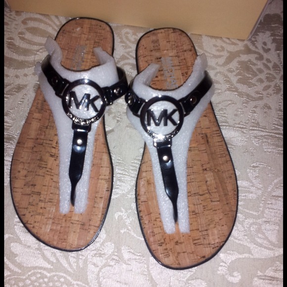 **SOLD**in box black Michael Kors Gel sandals