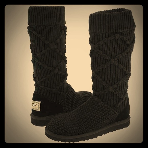 Brand New UGG Classic Argyle Knit Boots black