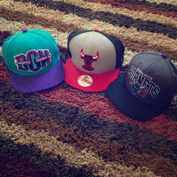 Snapbacks! $75/3! DGK $30 Bulls $25 Hornets $30
