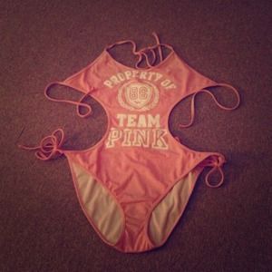 👑Super cute VS Pink bathing suit👑