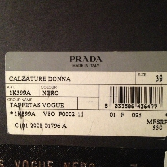 ๐ ๐ HPx3๐ ๐ PRADA Patent Leather Heel w/ a 'CURVE - Picture 3 of 4