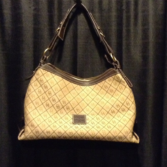 Dooney & Bourke bag