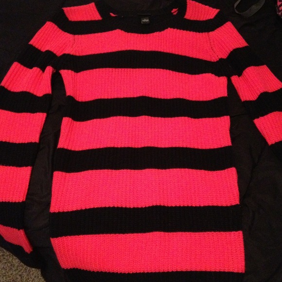 SOLD & BUNDLED!🎀 - Picture 1 of 1