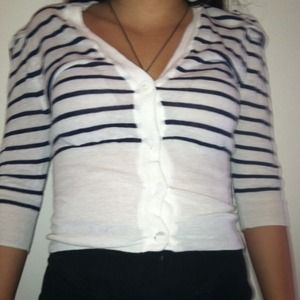 White and navy blue button up crop top