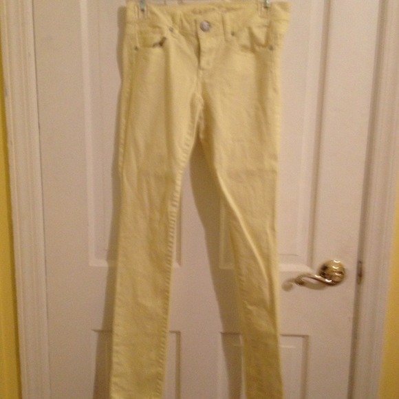 Yellow pants